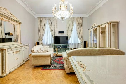 Сдается 4-комн. квартира, 140 м²