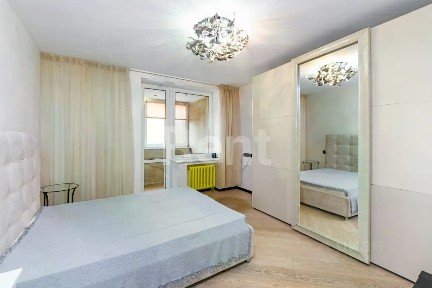 Сдается 4-комн. квартира, 115 м²