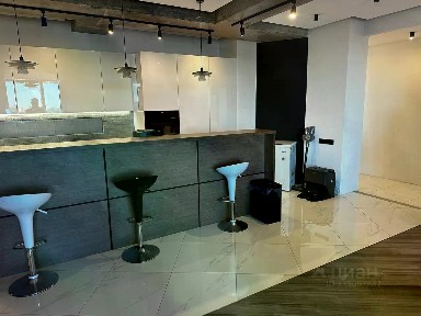 Сдаются 4-комн. апартаменты, 131 м²