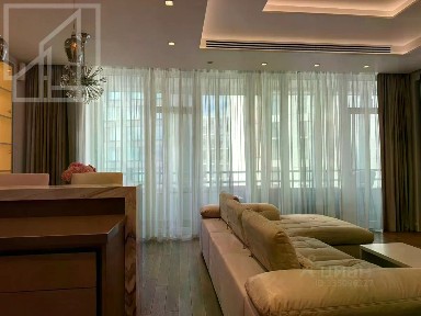 Сдается 3-комн. квартира, 159 м²