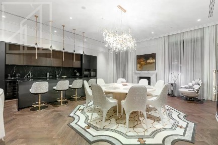 Сдаются 4-комн. апартаменты, 270 м²