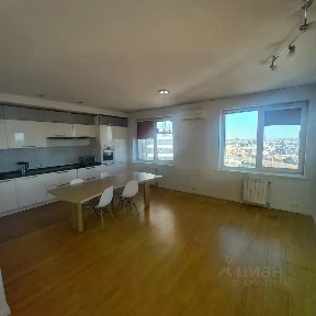 Сдается 1-комн. квартира, 62 м²