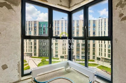Продается 4-комн. квартира, 98,9 м²