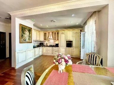 Продается 4-комн. квартира, 126 м²