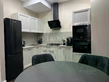 Продается 3-этажный таунхаус, 120 м²
