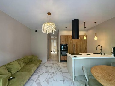 Продается 3-этажный таунхаус, 127 м²
