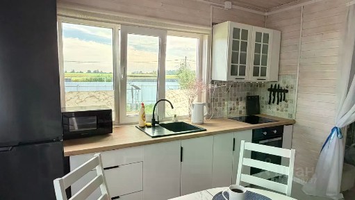 Сдается 2-этажный дом, 85 м²