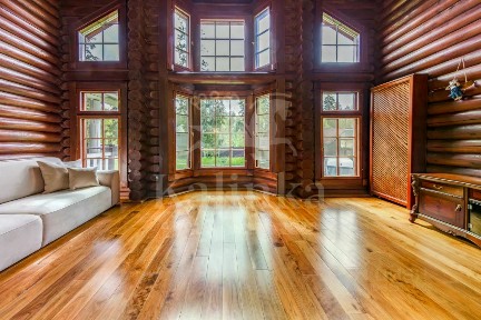 Сдается 3-этажный дом, 500 м²