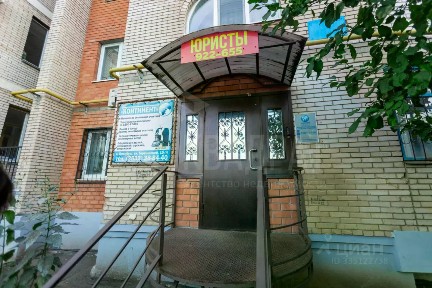 Продаются 4-комн. апартаменты, 132,9 м²