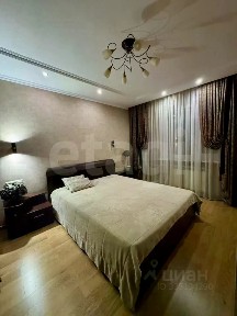 Продается 4-комн. квартира, 74 м²