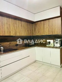 Продается 2-комн. квартира, 57 м²
