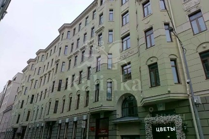 Продается 4-комн. квартира, 168,4 м²