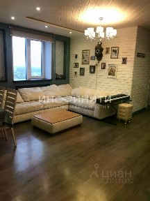 Продается 4-комн. квартира, 104,6 м²