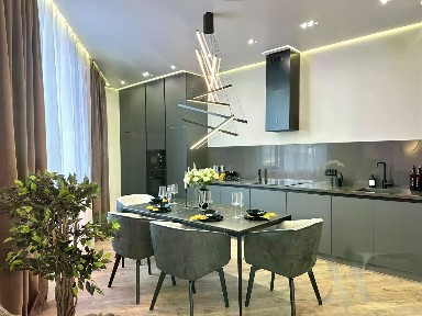 Продается 4-комн. квартира, 100 м²