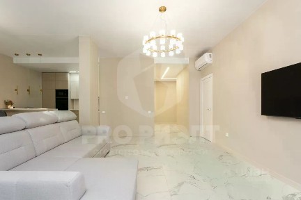 Продается 3-комн. квартира, 128,8 м²