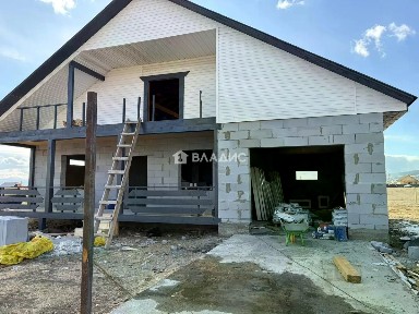 Продается 2-этажный дом, 200 м²