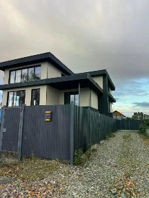 Продается 40% часть 3-этажного дома, 288,9 м²
