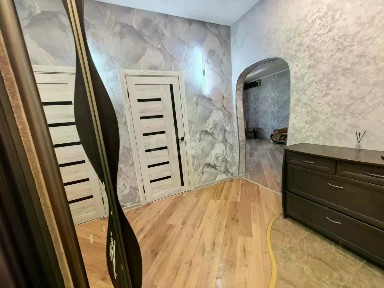 Продается 2-комн. квартира, 76 м²