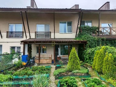 Продается 4-комн. квартира, 95 м²