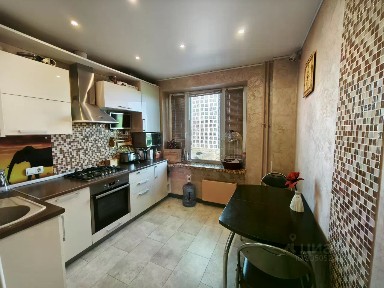 Продается 2-комн. квартира, 55 м²