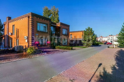 Продается 5-комн. квартира, 121 м²