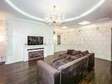 Продается 4-комн. квартира, 129 м²