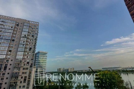 Продается квартира свободной планировки, 80 м²