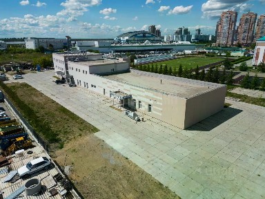 Сдается здание, 2 200 м²