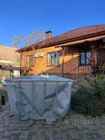 Сдается 2-этажный дом, 240 м²