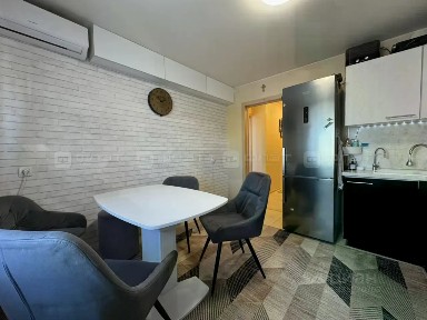 Продается 2-комн. квартира, 74 м²