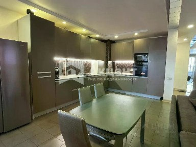 Продается 3-комн. квартира, 108,3 м²