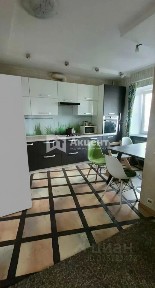 Продается 2-комн. квартира, 72 м²