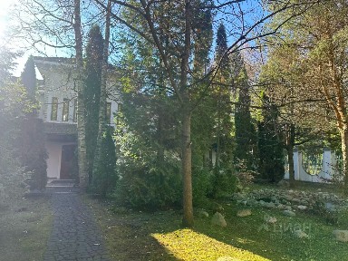Сдается 2-этажный коттедж, 250 м²