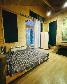 Сдается 1/5 часть 2-этажного дома, 290 м²