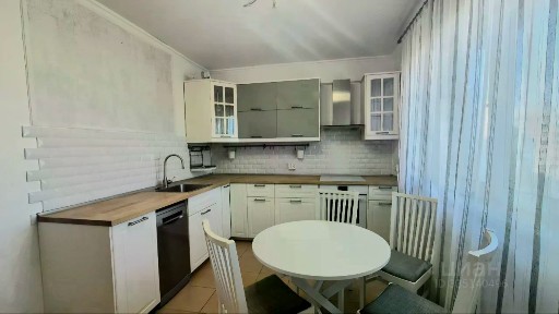 Сдается 3-комн. квартира, 85 м²