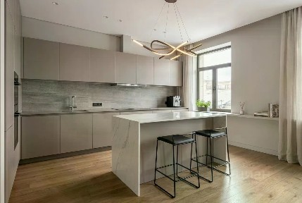 Сдается 3-комн. квартира, 102 м²