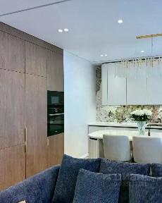 Продается 4-комн. квартира, 134 м²