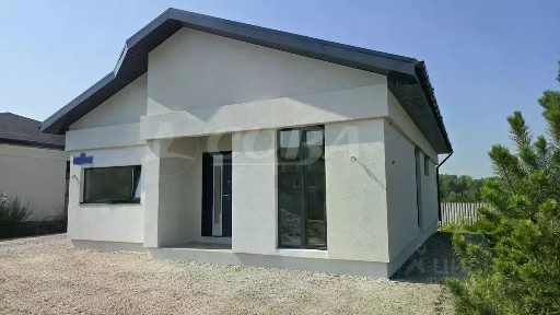 Продается 1-этажный дом, 80,5 м²