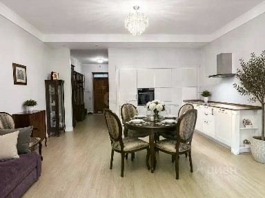 Продается 3-этажный таунхаус, 150 м²