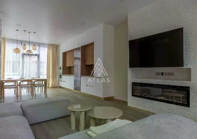 Сдается 3-этажный таунхаус, 238 м²