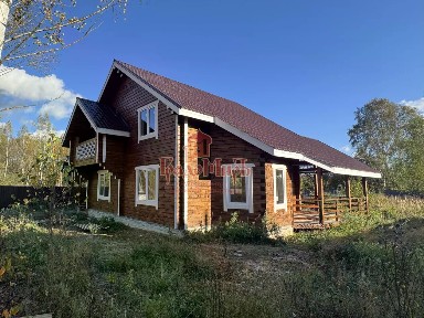 Продается 2-этажный дом, 190 м²
