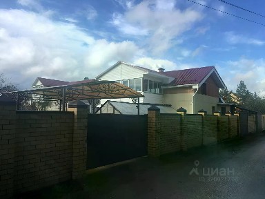 Продается 3-этажный коттедж, 279 м²