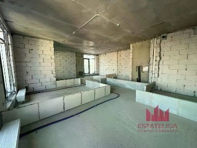 Продается 2-комн. квартира, 76 м²
