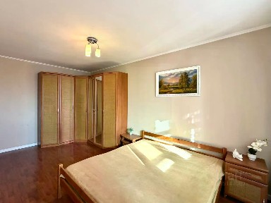 Продается 3-комн. квартира, 71,8 м²