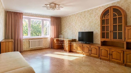 Продается 2-комн. квартира, 69 м²