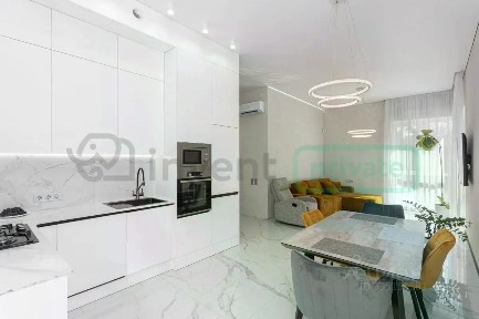 Продается 3-этажный дом, 255 м²