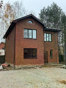 Продается 2-этажный дом, 190 м²