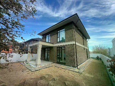 Продается 2-этажный дом, 189 м²