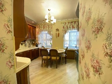 Продается 4-комн. квартира, 90,2 м²