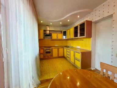 Продается 3-комн. квартира, 106 м²